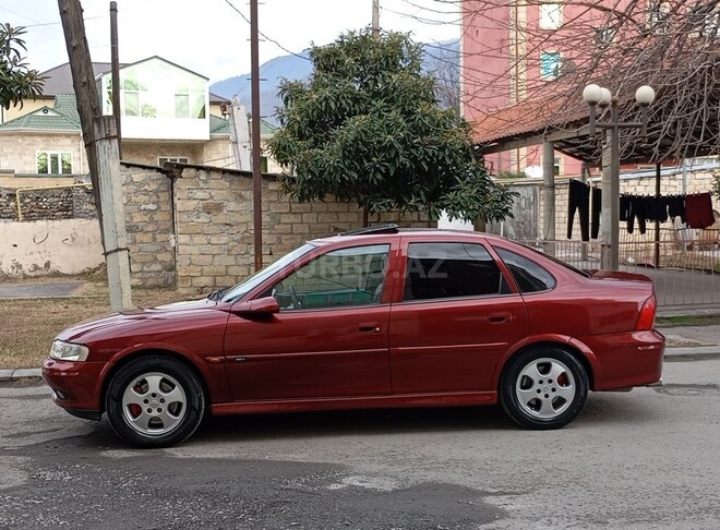 Opel Vectra 2000, 314,000 km - 1.6 л - Balakən