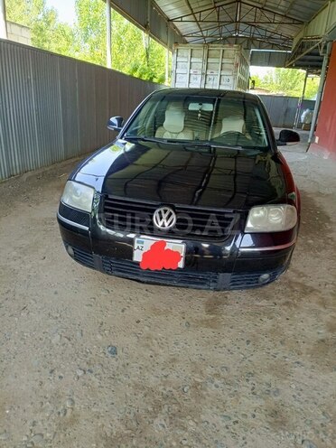 Volkswagen Passat 2004, 450,492 km - 1.8 l - Füzuli