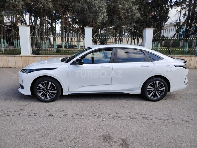 Changan Qiyuan A05 2024, 18,000 km - 1.5 л - Bakı