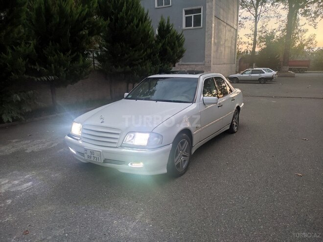 Mercedes C 230 1998, 290,000 km - 2.3 l - İsmayıllı