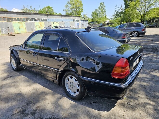 Mercedes C 200 1995, 237,000 km - 2.0 l - Qəbələ