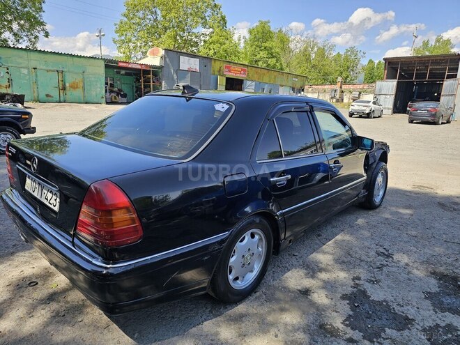 Mercedes C 200 1995, 237,000 km - 2.0 l - Qəbələ