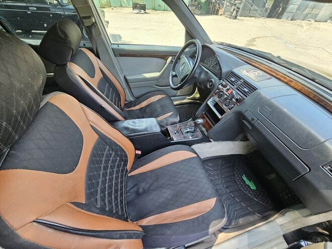 Mercedes C 200 1995, 237,000 km - 2.0 l - Qəbələ