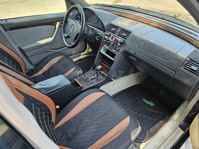 Mercedes C 200 1995, 237,000 km - 2.0 l - Qəbələ