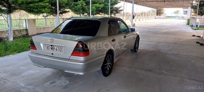 Mercedes C 240 1998, 328,000 km - 2.4 l - Bakı