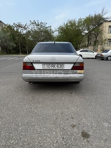 Mercedes E 230 1992, 552,495 km - 2.3 л - Bakı