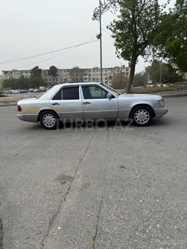 Mercedes E 230 1992, 552,495 km - 2.3 л - Bakı