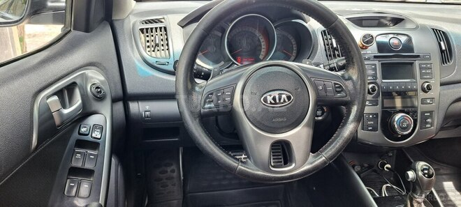 Kia Cerato 2011, 281,700 km - 2.0 l - Bakı