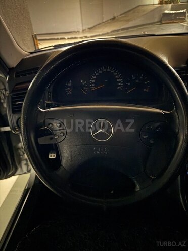 Mercedes E 220 d 2001, 550,000 km - 2.2 л - Bakı