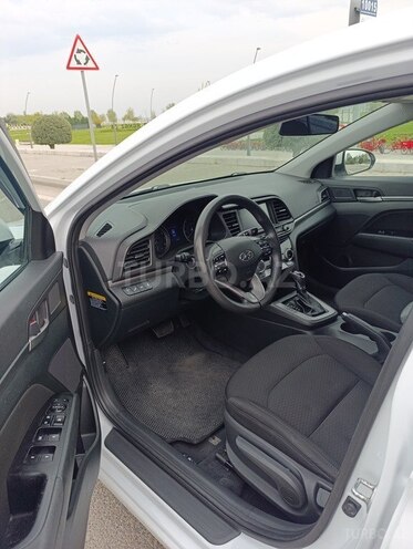 Hyundai Elantra 2019, 1,770 km - 2.0 л - Bakı