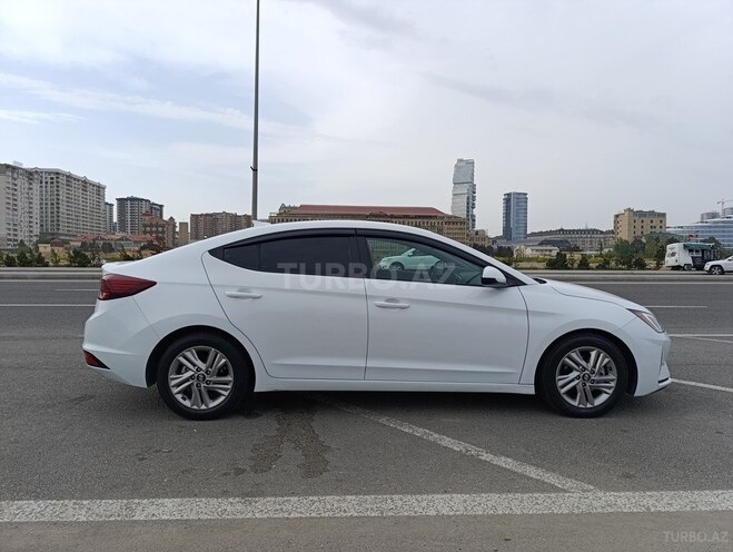 Hyundai Elantra 2019, 1,770 km - 2.0 л - Bakı