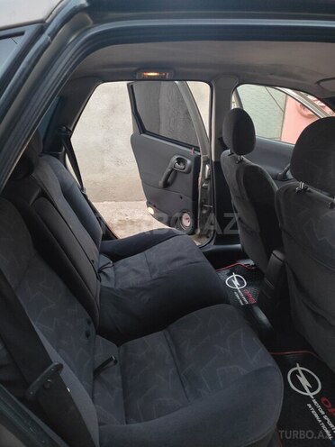Opel Vectra 1997, 459,000 km - 2.0 l - Quba