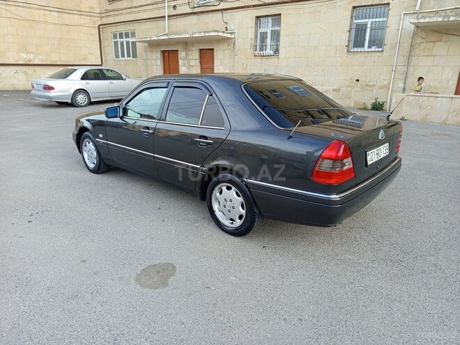 Mercedes C 220 1995, 228,000 km - 2.2 l - Bakı