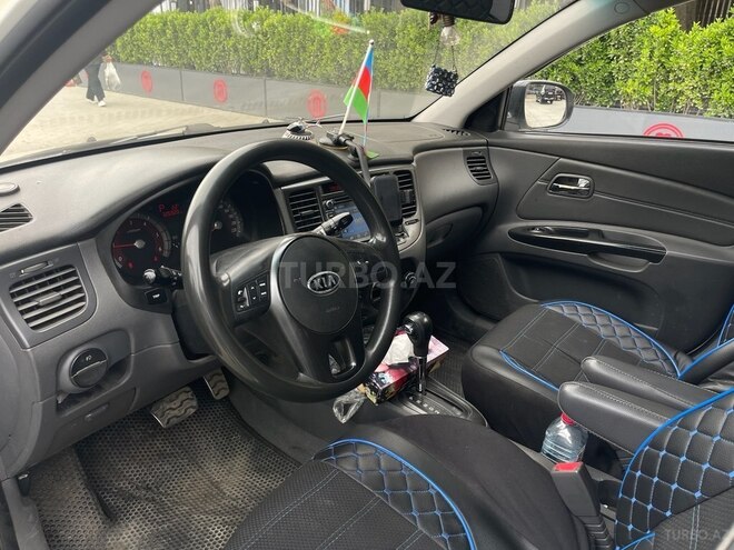 Kia Rio 2009, 326,000 km - 1.5 l - Bakı