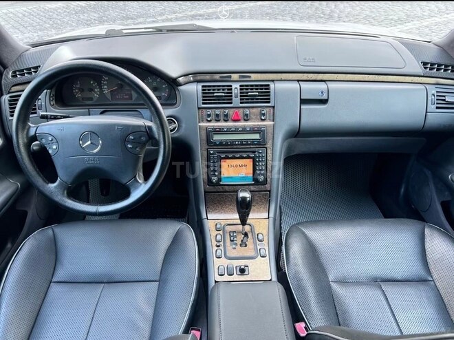 Mercedes E 270 2000, 295,000 km - 2.7 l - Yevlax