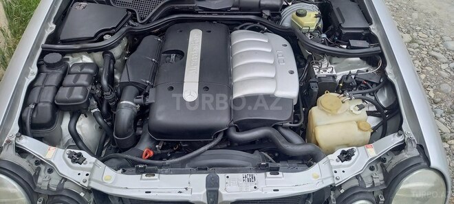 Mercedes E 270 2000, 295,000 km - 2.7 l - Yevlax