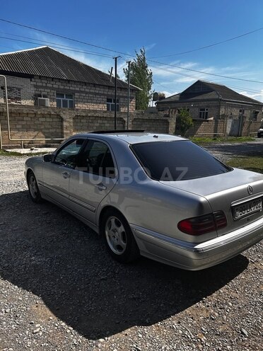 Mercedes E 320 2000, 254,444 km - 3.2 l - Bərdə