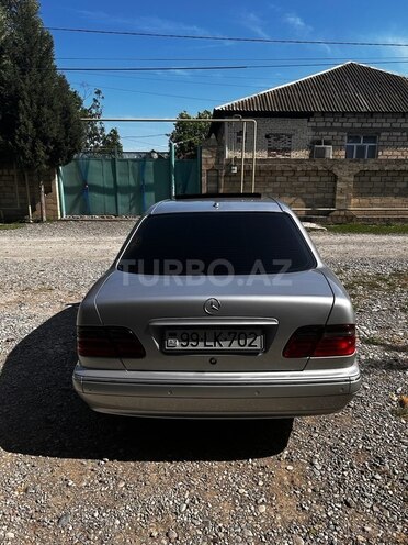 Mercedes E 320 2000, 254,444 km - 3.2 l - Bərdə