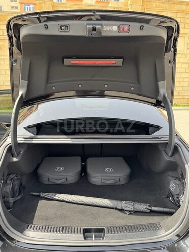 Mercedes E 300 e 2023, 8,500 km - 2.0 л - Bakı