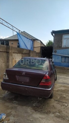 Mercedes C 220 1996, 286,600 km - 2.2 l - Tovuz