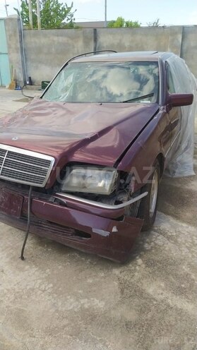 Mercedes C 220 1996, 286,600 km - 2.2 l - Tovuz