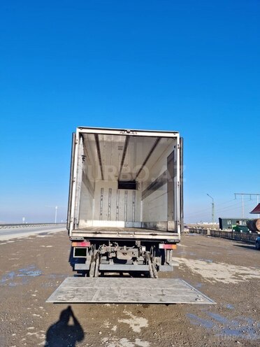 Mercedes Axor 2540 2010, 421,500 km - 12.0 l - Bakı