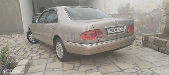 Mercedes E 230 1997, 460,900 km - 2.3 l - Bakı