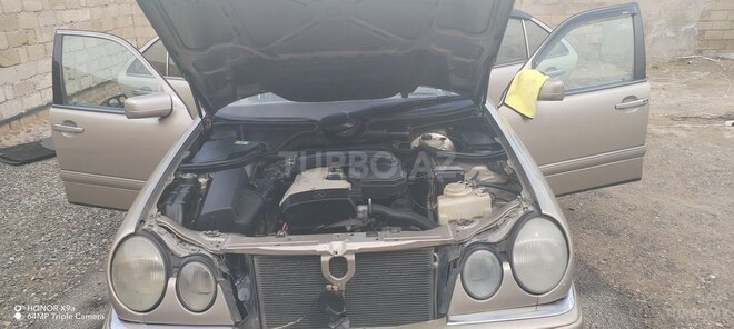Mercedes E 230 1997, 460,900 km - 2.3 l - Bakı