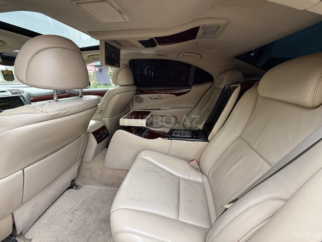 Lexus LS 460 2007, 284,000 km - 4.6 l - Bakı