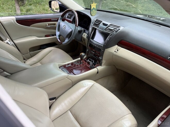 Lexus LS 460 2007, 284,000 km - 4.6 l - Bakı