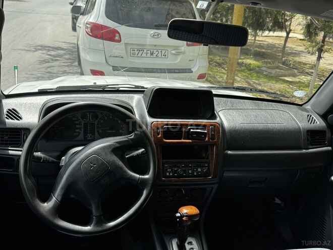 Mitsubishi Pajero io 2000, 451,000 km - 2.0 л - Sumqayıt
