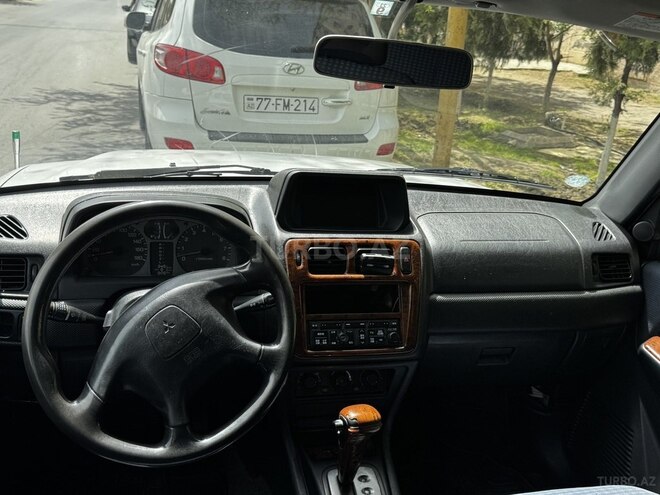 Mitsubishi Pajero io 2000, 451,000 km - 2.0 л - Sumqayıt