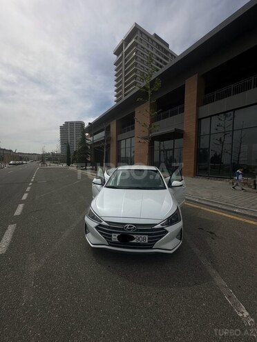 Hyundai Elantra 2019, 133,576 km - 2.0 л - Bakı