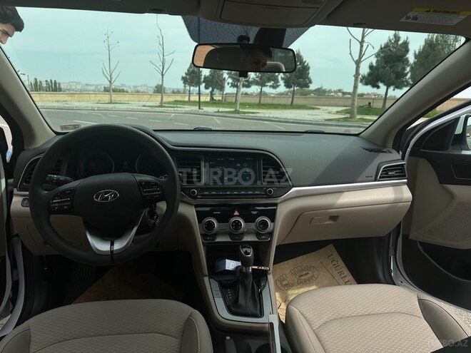 Hyundai Elantra 2019, 133,576 km - 2.0 л - Bakı