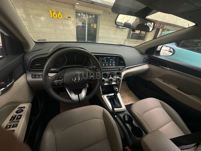 Hyundai Elantra 2019, 133,576 km - 2.0 л - Bakı