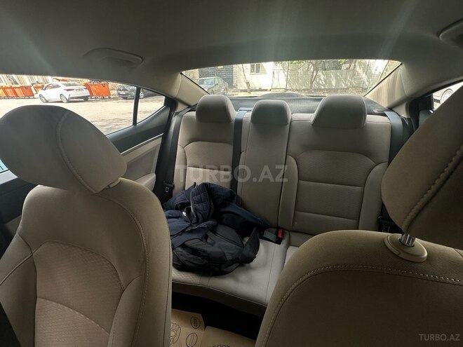 Hyundai Elantra 2019, 133,576 km - 2.0 л - Bakı