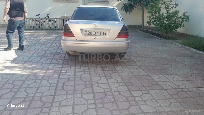 Mercedes C 220 1994, 300,000 km - 2.2 l - Şəmkir