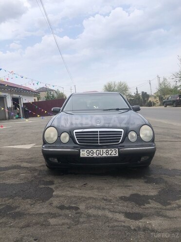 Mercedes E 240 2001, 345,000 km - 2.6 l - Bakı