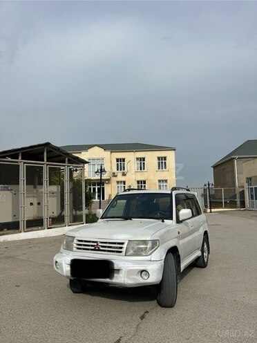 Mitsubishi Pajero io 2000, 223,000 km - 2.0 l - Bakı