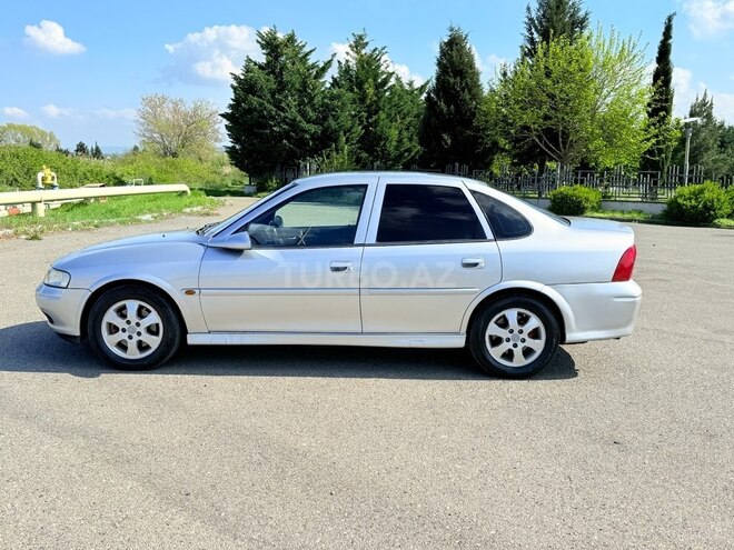 Opel Vectra 2001, 268,000 km - 1.8 л - Bakı
