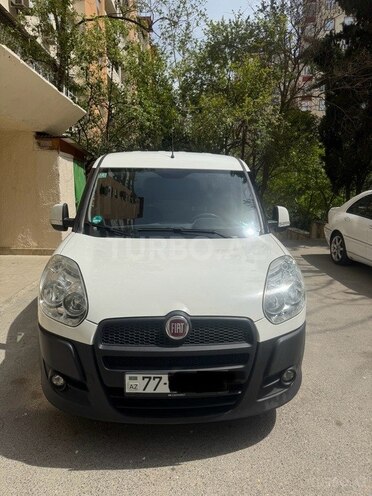Fiat Doblo 2014, 240,111 km - 1.6 л - Bakı