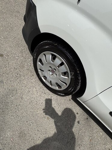 Fiat Doblo 2014, 240,111 km - 1.6 л - Bakı
