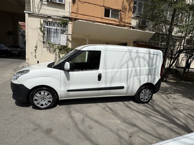 Fiat Doblo 2014, 240,111 km - 1.6 л - Bakı