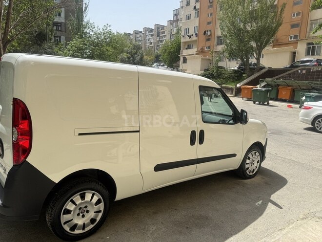 Fiat Doblo 2014, 240,111 km - 1.6 л - Bakı
