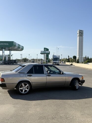 Mercedes 190 1991, 557,000 km - 2.0 l - Beyləqan