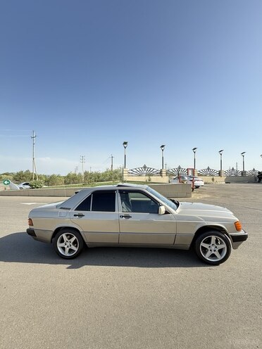 Mercedes 190 1991, 557,000 km - 2.0 l - Beyləqan