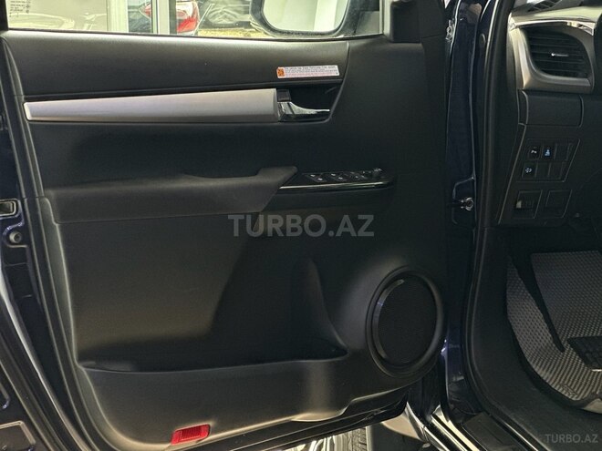 Toyota Hilux 2020, 177,000 km - 2.4 l - Bakı