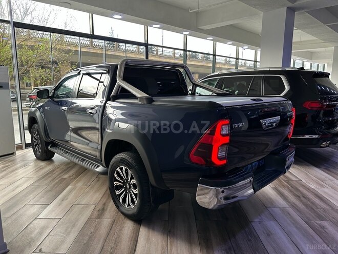 Toyota Hilux 2020, 177,000 km - 2.4 l - Bakı
