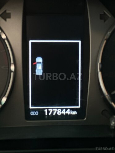 Toyota Hilux 2020, 177,000 km - 2.4 l - Bakı