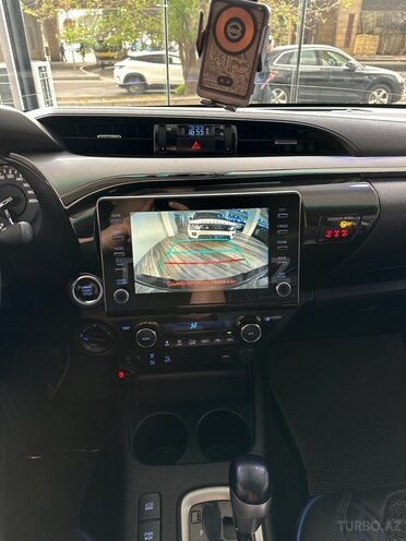 Toyota Hilux 2020, 177,000 km - 2.4 l - Bakı